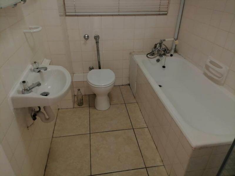 1 Bedroom Property for Sale in Gardens Western Cape